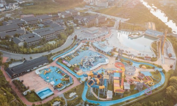 升级回归！石阡佛顶山温泉小镇水乐园盛大开园 “FUN肆暑假 狂欢一夏”开启夏日清凉盛宴